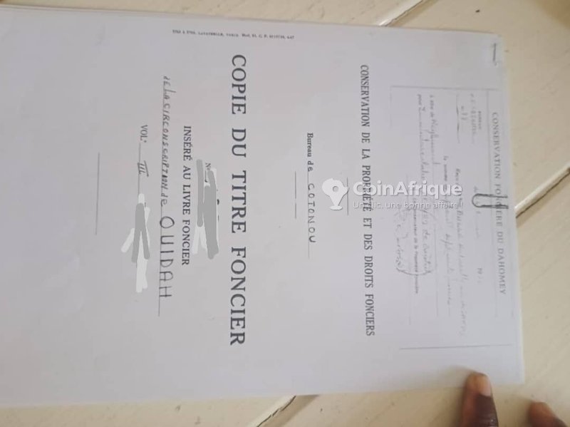 Terrain exceptionnel de 1358 m² avec titre foncier personnel en zone touristique