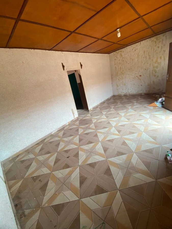 Maison de charme avec 2 chambres et arrière-cour sécurisée
