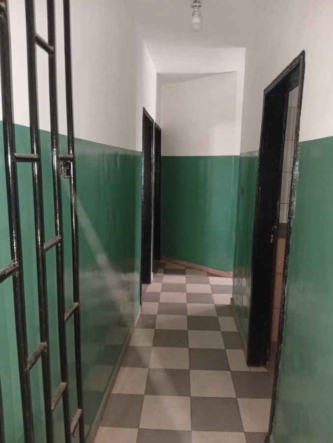 Appartement meublé 2 pièces avec balcon et douches privées par chambre