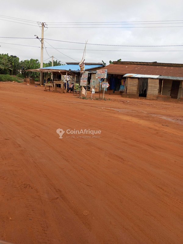 Terrain de 3500 m² avec titre foncier sécurisé et paiement échelonné
