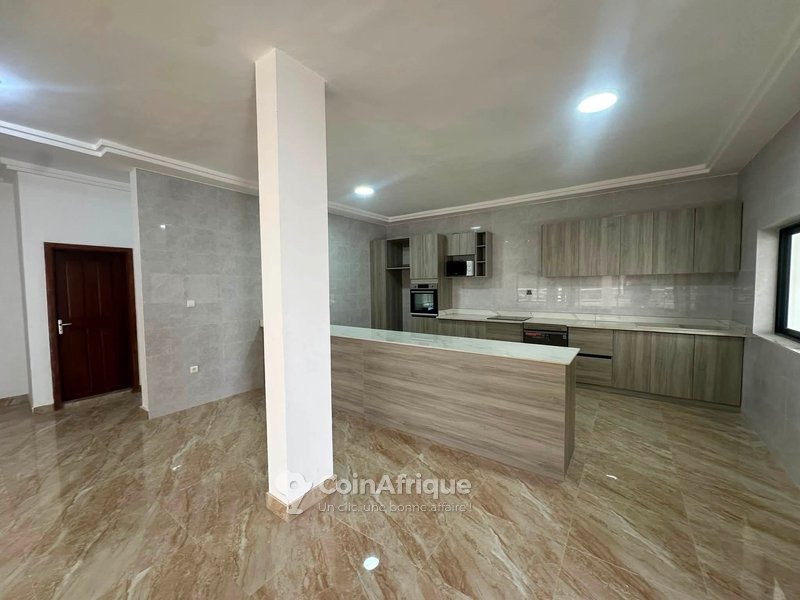 Appartement meublé de 3 pièces avec climatisation et terrasse privative