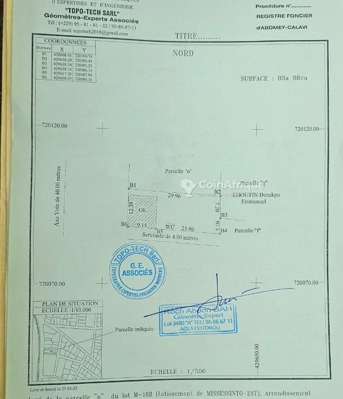 Terrain clôturé de 368 m² en localisation stratégique au bord du goudron