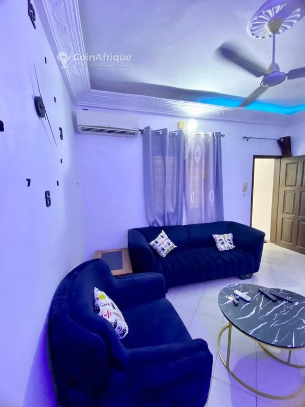 Appartement meublé d'une pièce avec équipements modernes