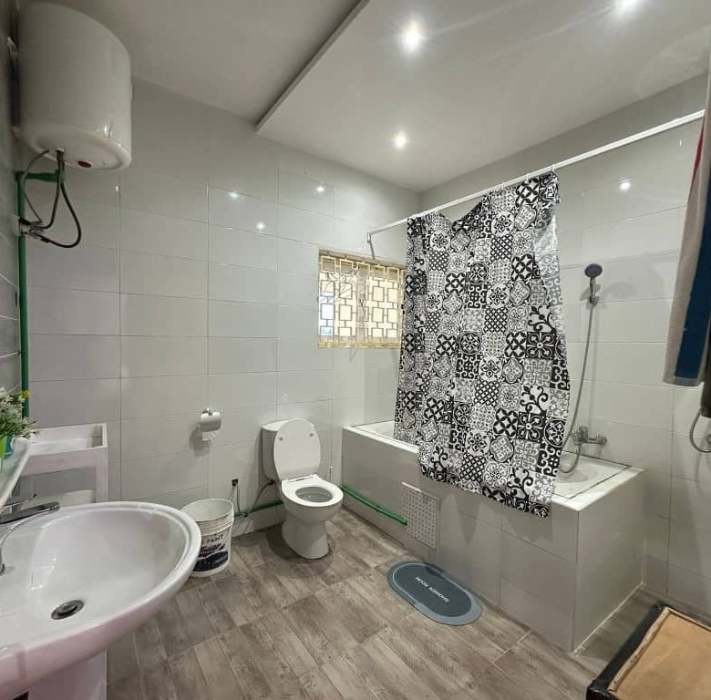 Villa duplex meublée de 4 pièces avec jardin et climatisation