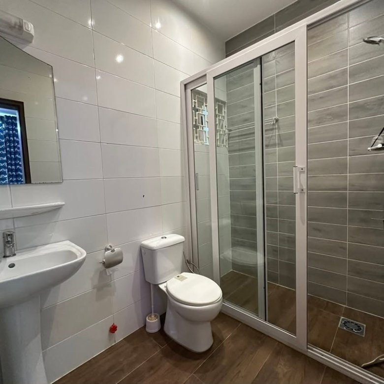 Villa duplex meublée de 4 pièces avec jardin et climatisation
