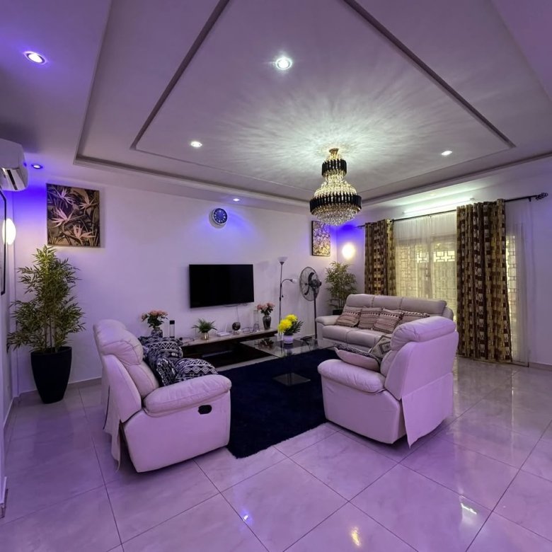 Villa duplex meublée de 4 pièces avec jardin et climatisation