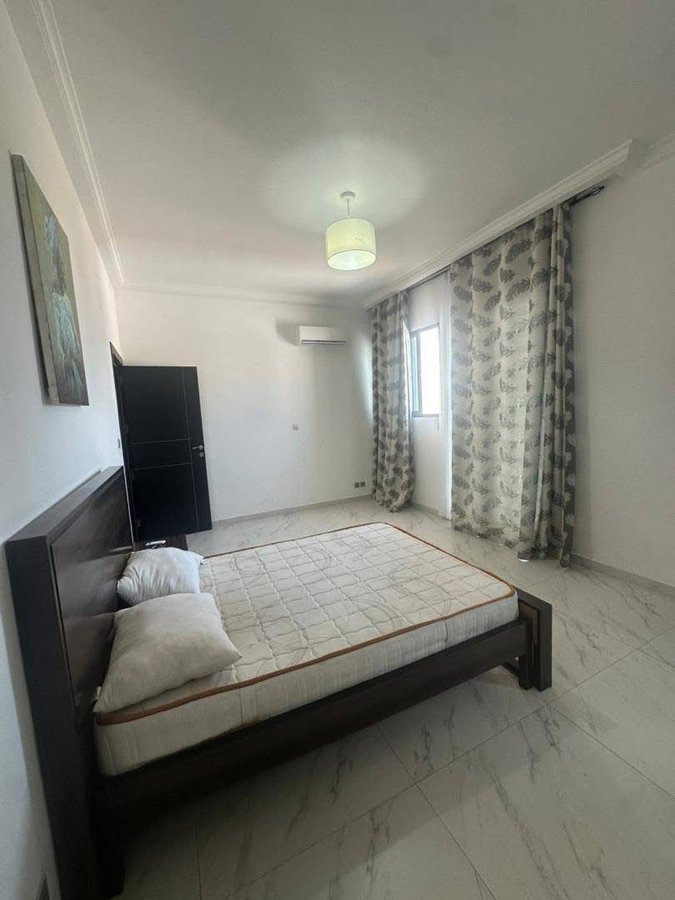 Appartement meublé 3 pièces avec grande terrasse et vue sur mer