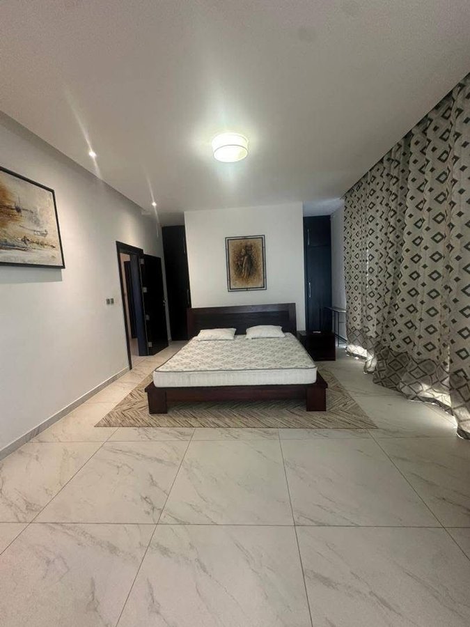 Appartement meublé 3 pièces avec grande terrasse et vue sur mer