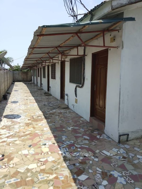 Terrain clôturé avec portails - Parcelle idéale pour investissement à proximité des infrastructures