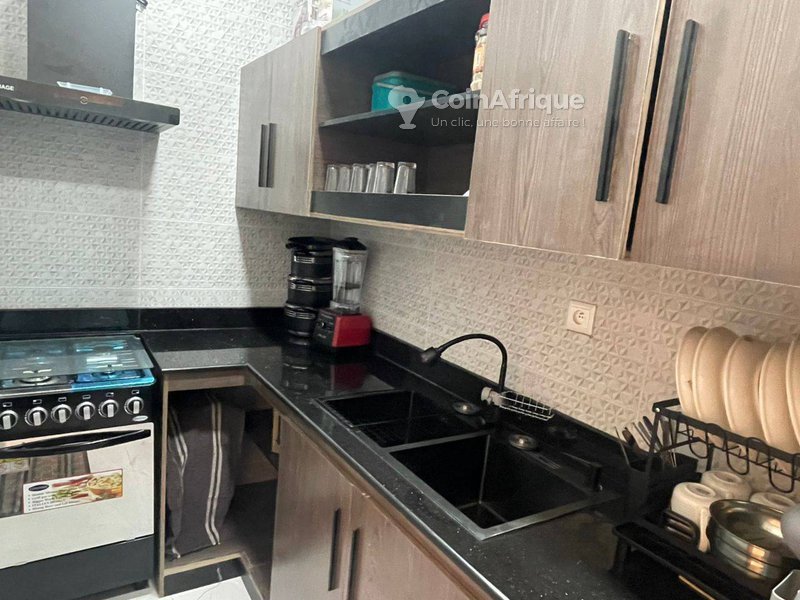 Appartement meublé d'une pièce avec accès direct à la plage