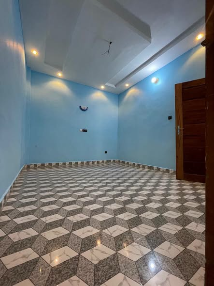 Appartement neuf d'une pièce avec équipements modernes et accès véhicule