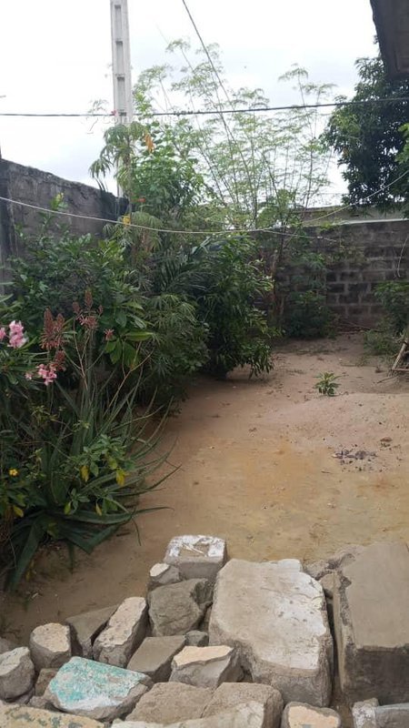 Terrain spacieux de 513 m² avec documents à jour - Parfait pour investissement immobilier