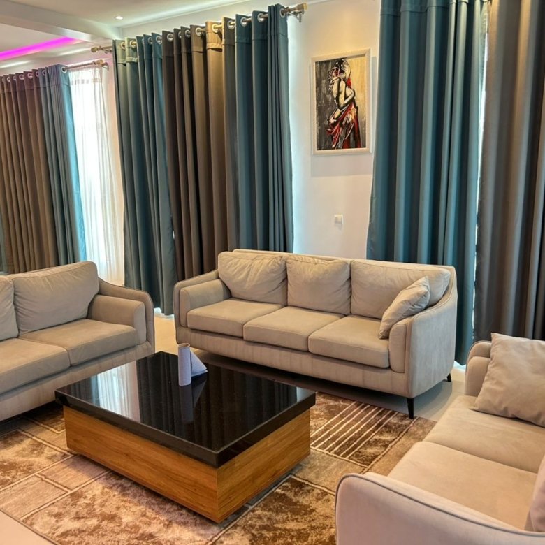 Appartement meublé 2 pièces avec services inclus et proximité plage
