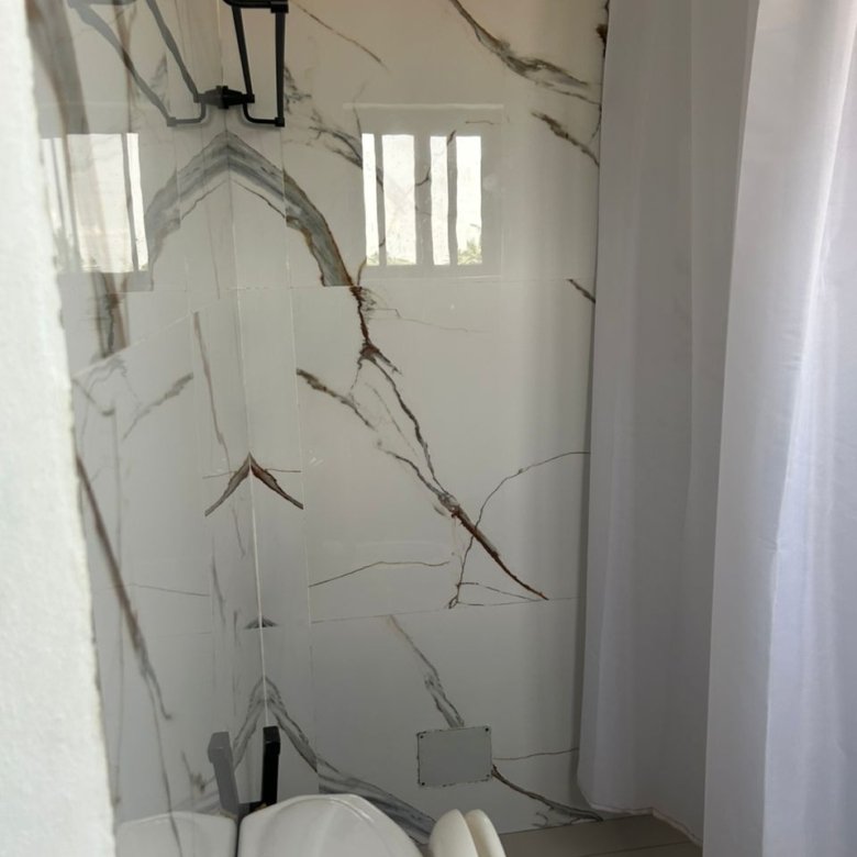 Appartement meublé 2 pièces avec services inclus et proximité plage