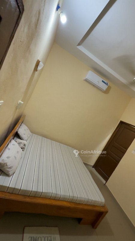 Appartement meublé d'une pièce avec climatisation - Proximité plage et commodités