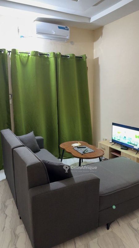 Appartement meublé d'une pièce avec climatisation - Proximité plage et commodités