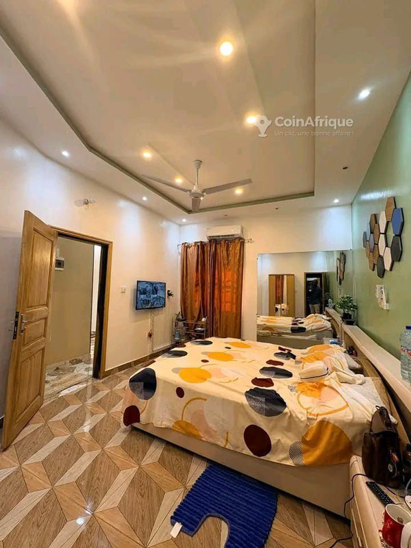 Villa luxueuse de 3 pièces avec piscine privée et espaces de détente