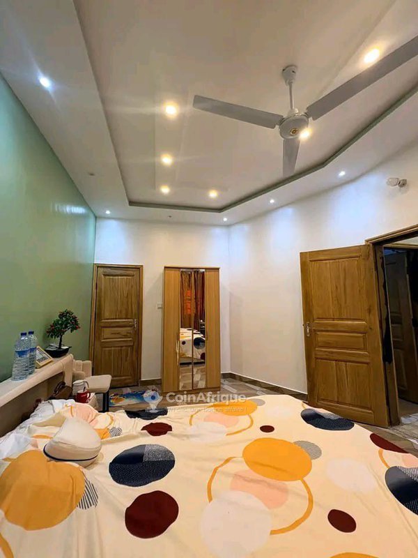 Villa luxueuse de 3 pièces avec piscine privée et espaces de détente