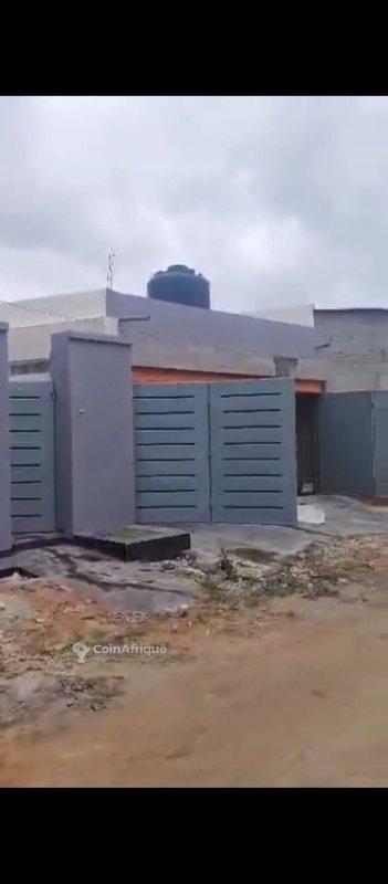 Villa luxueuse de 4 pièces avec chambres privatives et espace vert dans un cadre résidentiel calme