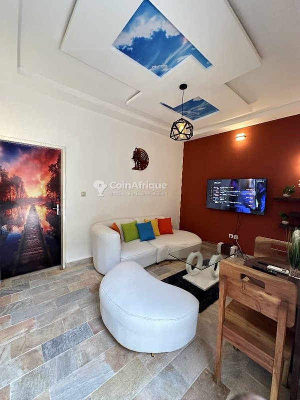 Appartement meublé d'une pièce avec services inclus et commodités modernes