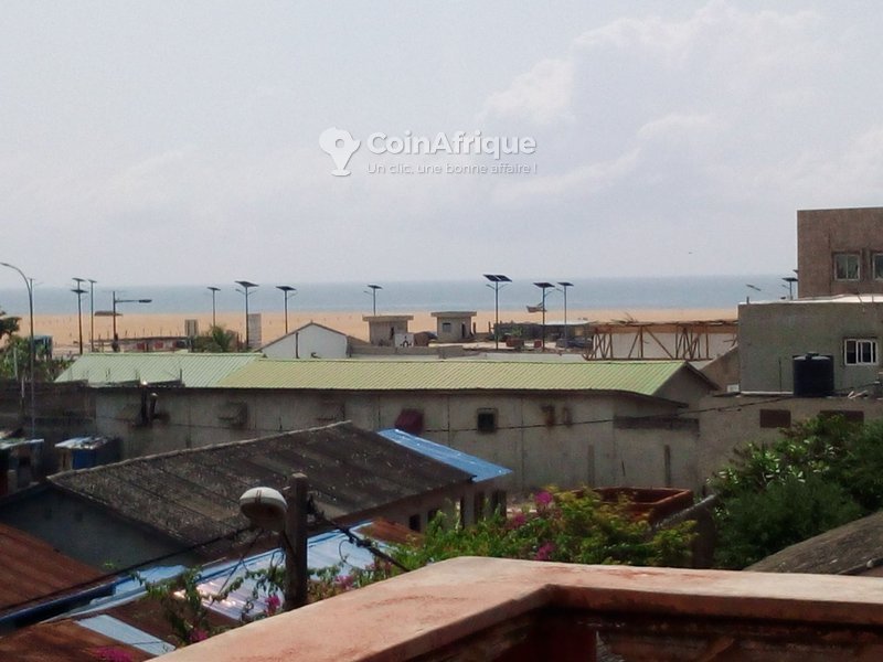 Appartement meublé de 6 pièces avec vue spectaculaire sur la mer et équipements haut standing