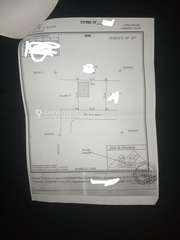 Terrain clôturé de 520 m² avec titre foncier personnel et levé topographique