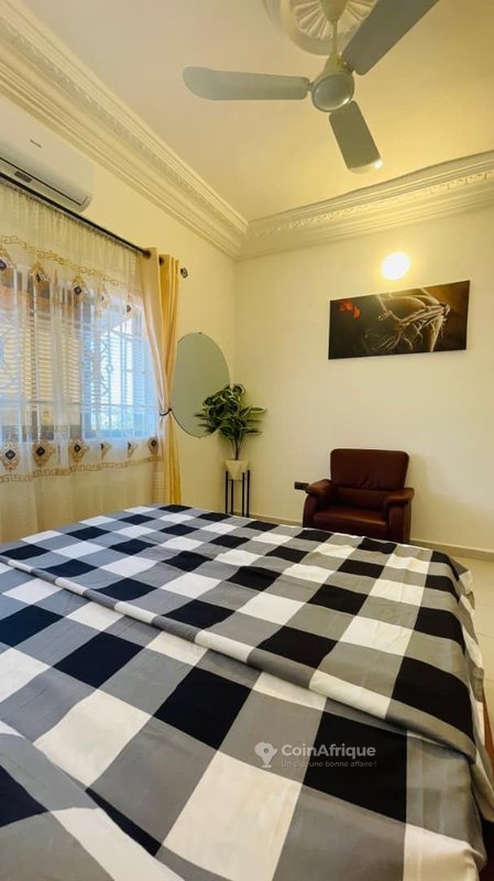 Appartement meublé 4 pièces avec climatisation, services haut de gamme et connexion fibre