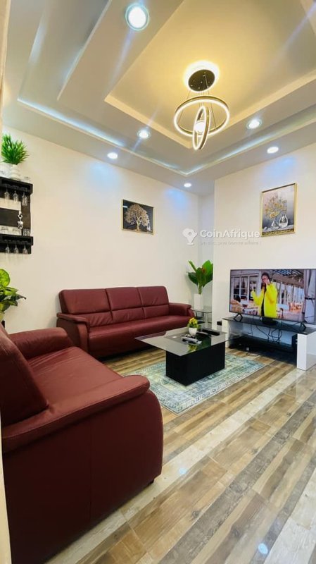 Appartement meublé 4 pièces avec climatisation, services haut de gamme et connexion fibre