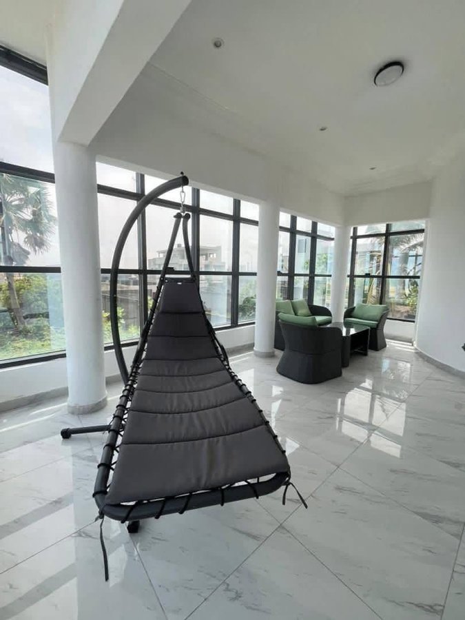 Villa luxueuse de 4 pièces avec jardin, terrasse et vue sur mer