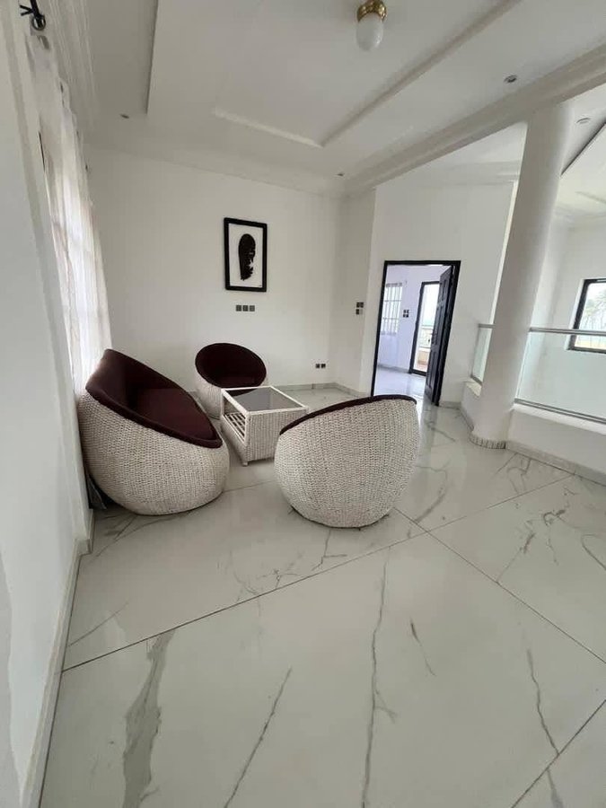 Villa luxueuse de 4 pièces avec jardin, terrasse et vue sur mer