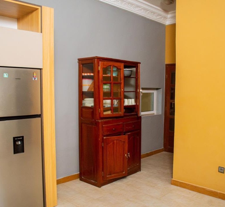 Villa luxueuse de 3 pièces meublée avec gardiennage jour et nuit