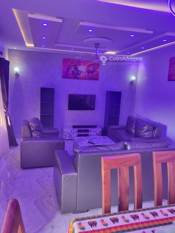 Appartement meublé de 2 pièces avec équipements haut de gamme en zone calme et sécurisée