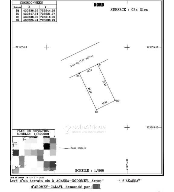 Terrain constructible de 321 m² en bordure de voie principale