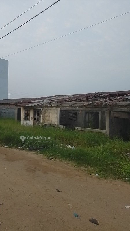 Terrain spacieux de 450 m² idéal pour projet immobilier