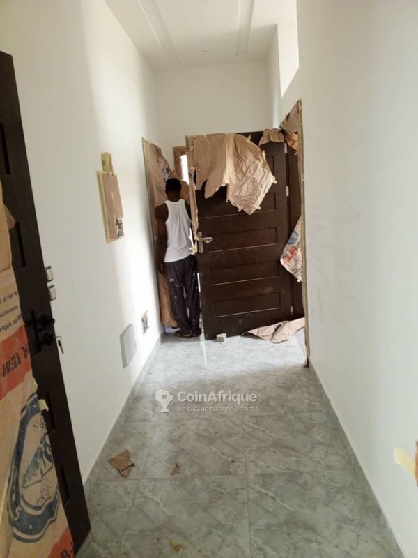 Villa luxueuse de 7 pièces avec jardin, climatisation et terrasses spacieuses