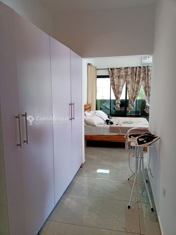 Appartement meublé de standing avec terrasses et garage spacieux