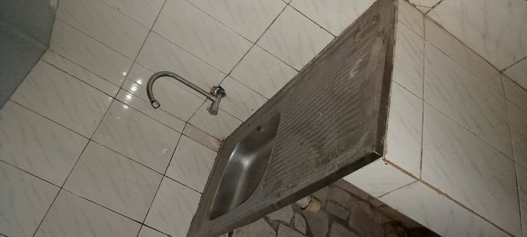 Appartement cosy d'une pièce avec terrasse et services inclus