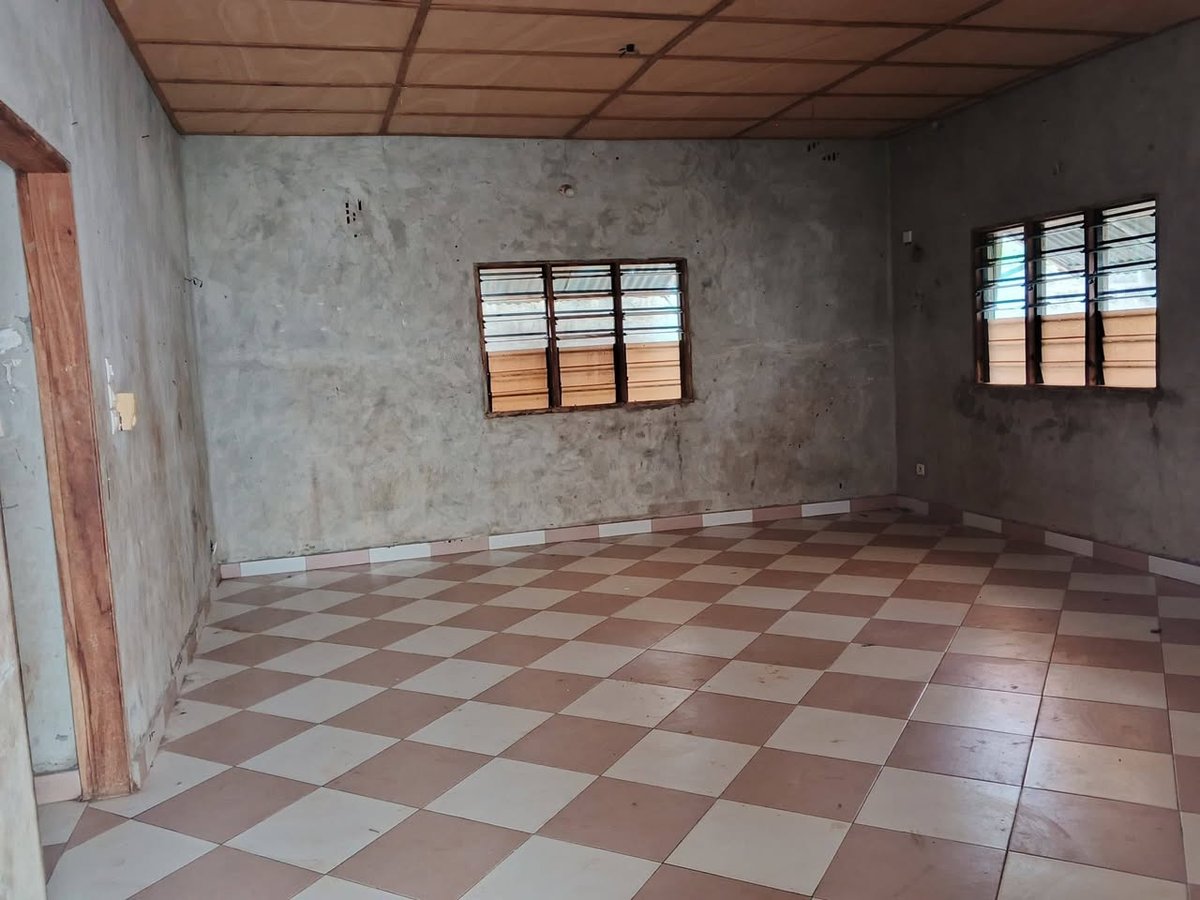 Espace Commercial avec 3 Pièces et Boutique Intégrée – Entrée Privative