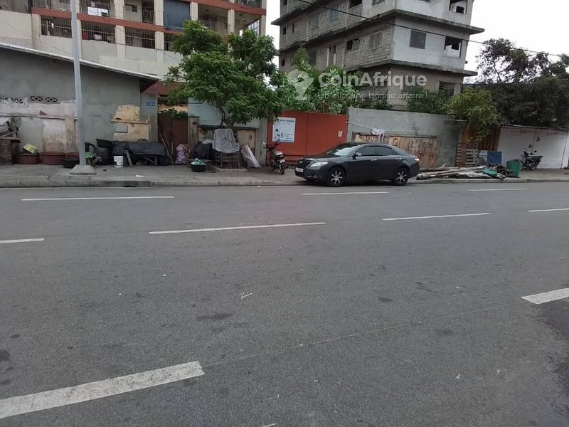 Terrain spacieux de 538 m² avec titre foncier personnel