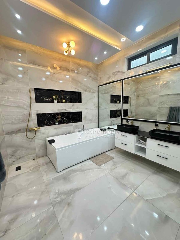 Appartement meublé d'une chambre avec garage privé et accès internet haut débit