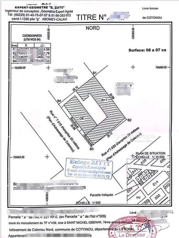 Terrain spacieux de 807 m² en angle de rue avec titre foncier