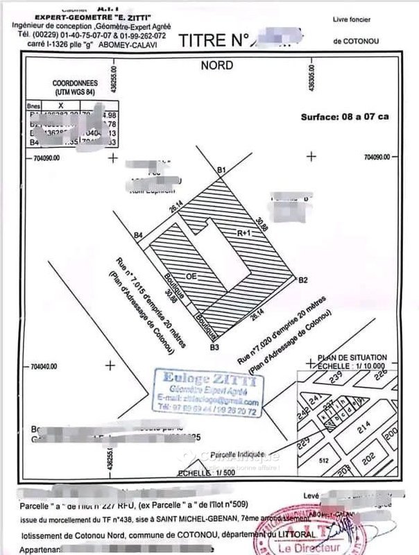 Terrain spacieux de 807 m² en angle de rue avec titre foncier