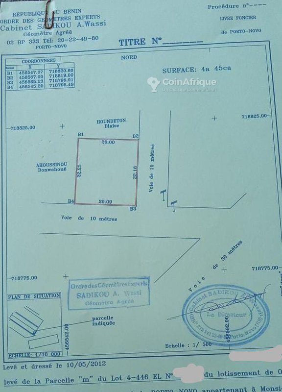 Terrain viabilisé de 445 m² avec titre foncier et clôture sécurisée