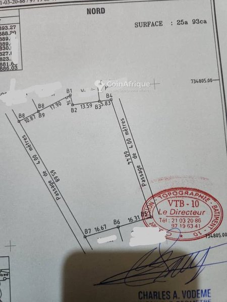 Terrain constructible de 2593 m² avec documents légaux complets