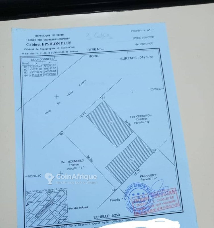 Terrain spacieux de 350 m² en bordure de voie pavée à Gbedjromède
