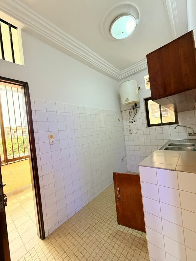 Appartement meublé d'une pièce avec balcon et dressing - Idéal pour bureau ou habitation