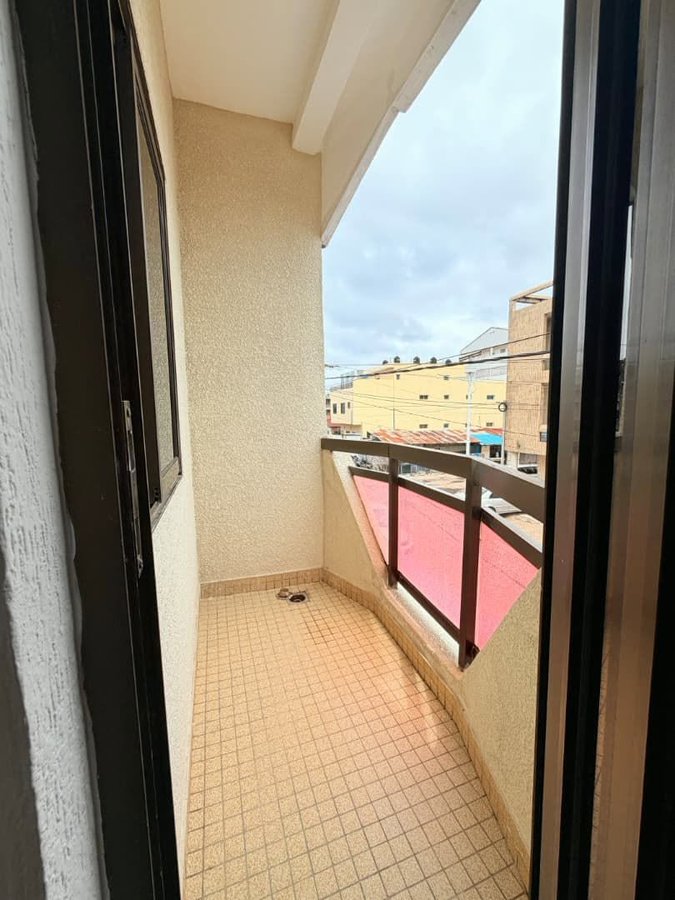 Appartement meublé d'une pièce avec balcon et dressing - Idéal pour bureau ou habitation