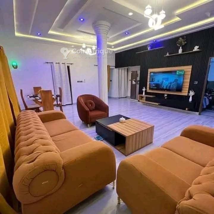 Appartement meublé de 3 pièces avec services haut de gamme et proximité de la plage