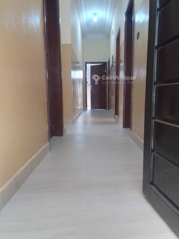 Maison de luxe avec 4 pièces climatisées et staff chic