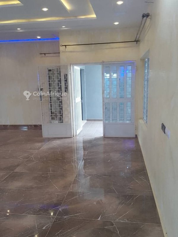 Maison de luxe avec 4 pièces climatisées et staff chic